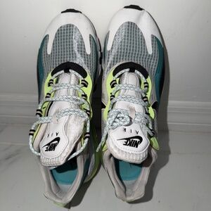 nike man shoes size 9.5